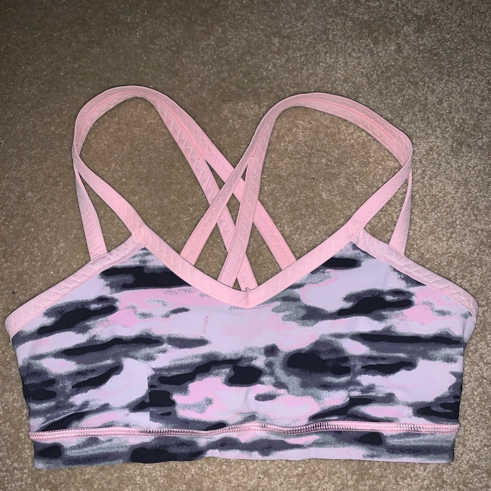 Lululemon sports bra